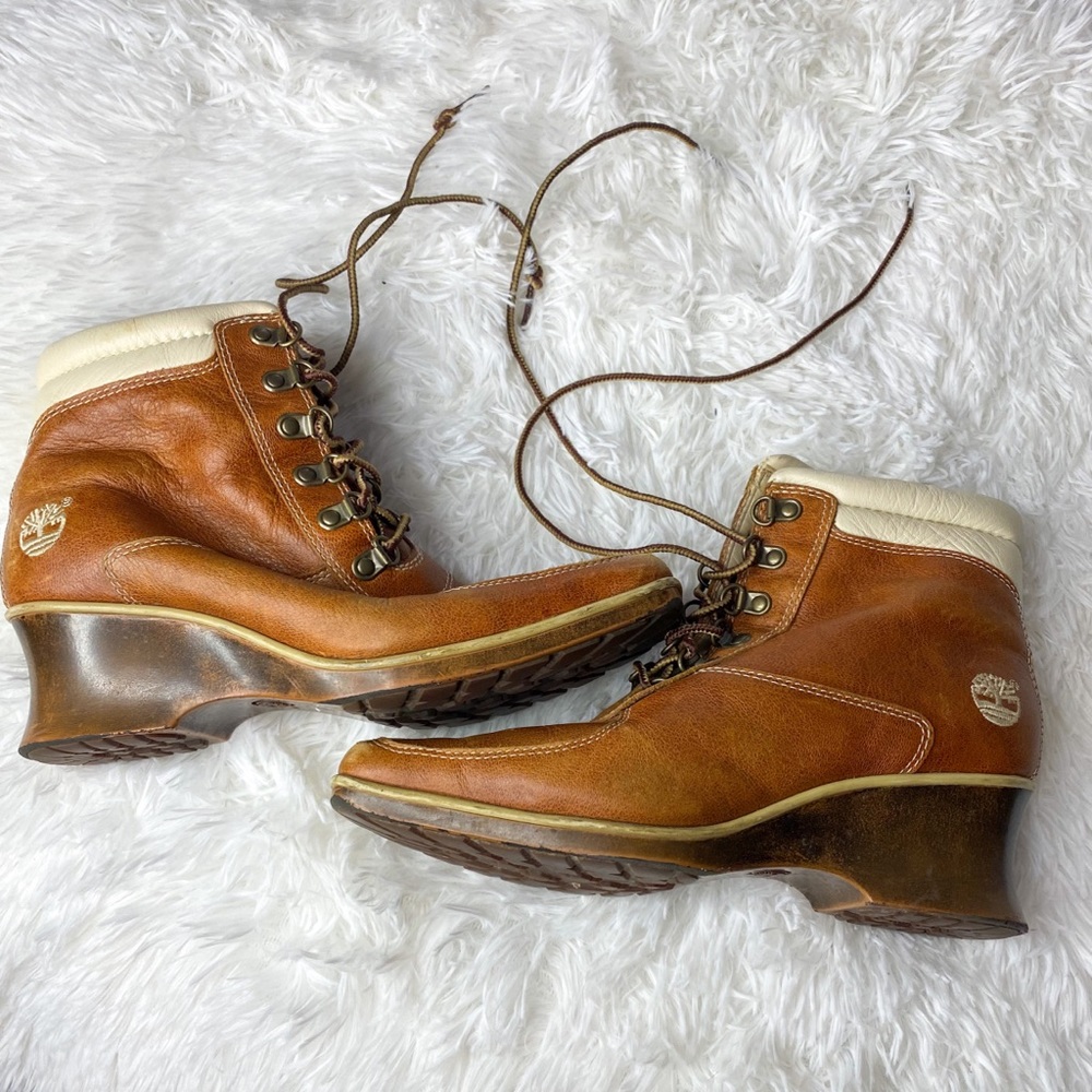 Timberland vintage Lace up wedge boots size 7
